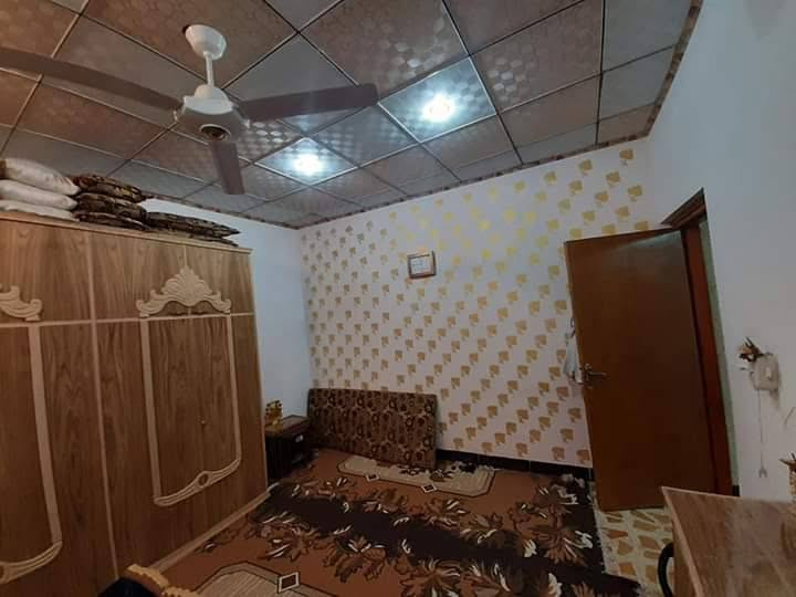 دار للبيع🏠 
________________________

التفاصيل:🖊🖊
♦️صنف العقار سند طابو ملك صرف 
♦️يتكون الدار من طابق ونص
♦️غرفتين وحدة جوا وحدة فوق
_________________________
المساحة : 📐📐
♦️مساحة الدار 100 متر
♦️الواجهة 5
♦️العمق 20
_________________________
الموقع : 🚩🚩
♦️موصل حي الميثاق خلف النور ماركت 
_________________________
♦️السعر 125
للمزيد من الاستفسار الاتصال على الرقم 
***********☎️
