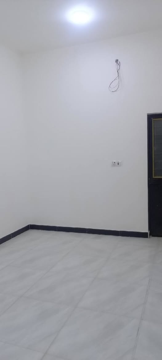 💎بيت للبيع بناء حديث 💎
🔸 طابو زراعي عراقي بأسم عراقي
📝نسخه من الطابو + وكاله
⭕تتكاتب مع صاحب الارض مباشر

🗺️#الموقع
 البصره ابي الخصيب شارع الرحمن
موقع مرتب الارض اصوليه

🔹المساحه 100M²

🌼يتكون من
2غرفتين
▫️ صاله 
▪️ديوانيه 
🏺مطبخ 
🧩طارمه
🚾صحيات(داخلي و خارجي)
💸#السعر 60 مليون قابل للتفاوض
▫️▪️▫️▪️▫️▪️▫️▪️▫️▪️
 واتساب
💯كافه الخدمات متوفره
⭕ موقع مميز  
▪️مدارس قريبه
▫️ماء حلو كهرباء اناره
▪️شوارع مبلطه
✔️باقي التفاصيل 🔑
***********
