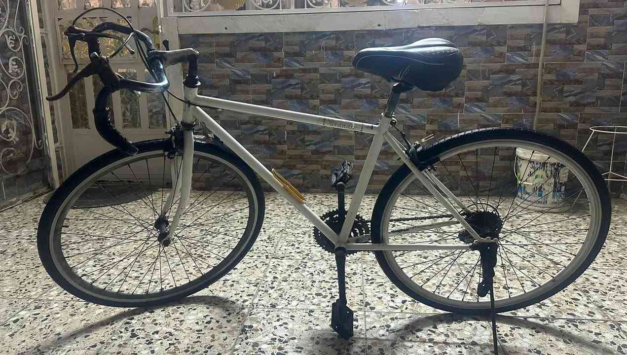 للبيع C700
الماركة: Grand ، تايوان 
* النوع: سياحي / هجين 
* حجم: الإطارات: قياس 28 
* السعر : الي عاجبه وشراي ينطيني سعر ابيعه اسمع منه ونتفاهم على بيعه مراح نختلف اني ادخله خاص او واتساب رقمي ***********
* مكاني بغداد حي الجهاد _ الخارجية _ قرب جامع فخري شنشل
