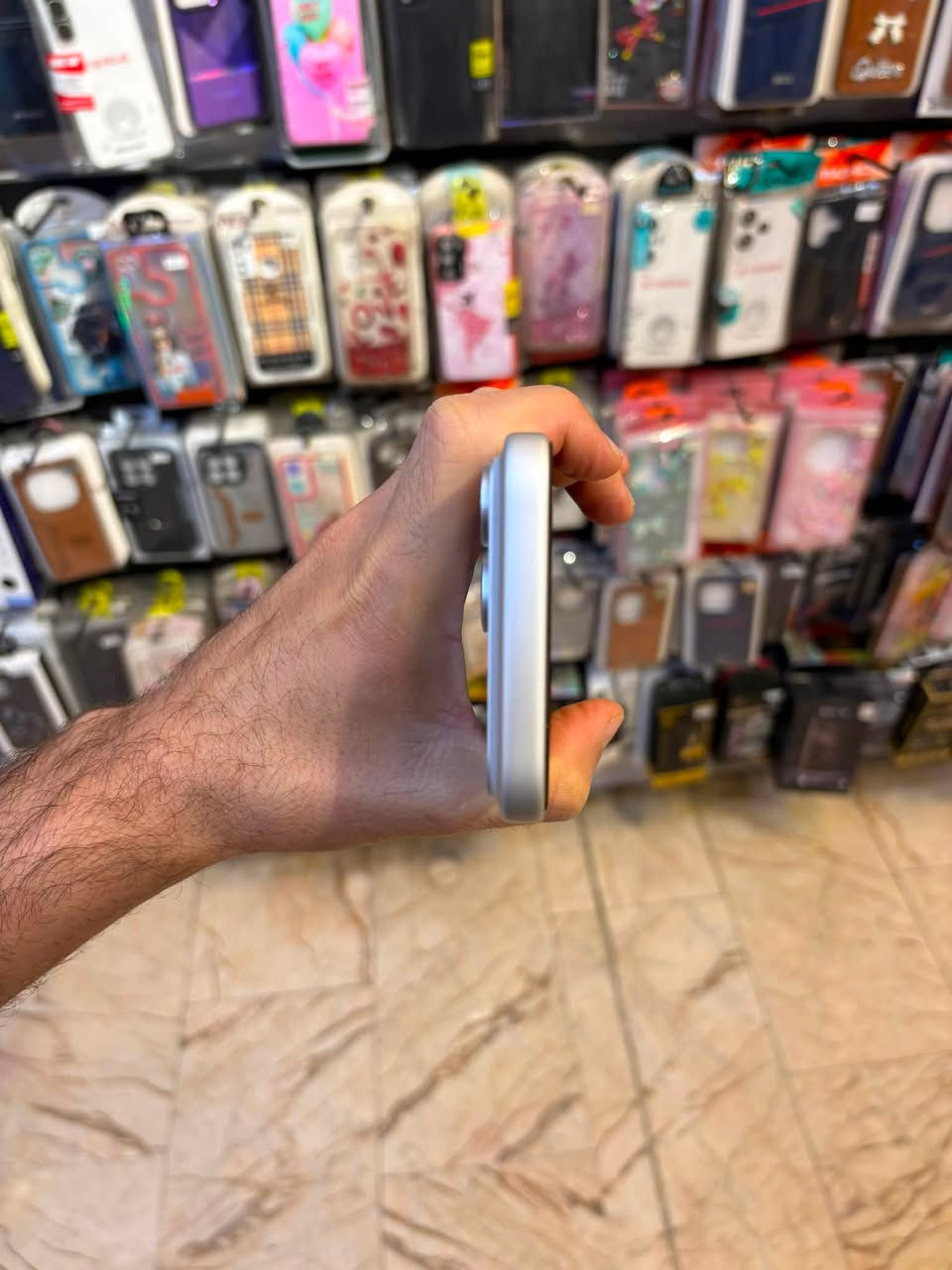 السلام عليكم
Iphone 17 pro max 256GB
نظافة ‎%‎
بطارية 100 مشحون 22 مرة
مستعمل شهر واحد فقط
مكفول من التصليح ومن أي خلل
عربي شرق أوسط ضمان ماستر
مع باكيت وكيبل أصلي
السعر مليون و800 قفل
مكاني بغداد العامرية
***********

