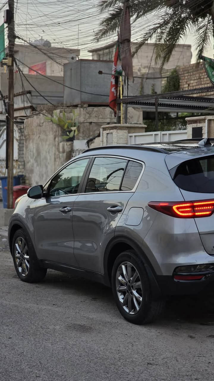 السلام عليكم كيا سبورتج بترا 2022 وارد امريكي
اعلى فئة S Black فول مواصفات
ماشية 58 km
- 2.4 GDI
- AWD
- رقم بغداد انگليزي
- بصمة 
- بانوراما
- كشن السائق كهربائي
- مري شفط 
- ويل كب نيكل 18 انش
- تبريد منفصل 
- تبريد قطعتين
- تدفئة كشنات امامي
- رادار امامي
- رادار جانبي2 
- رادار خلفي
- لايت زينون مع الكشاف
- بگ لايت ليد
- تحذير مغادرة المسار
- نقاط عمياء
- هاند بريك كهربائي
- 3 مودات للقيادة
- اوتو هولد
- نزول منحدرات
- ستيرن D
- شفتات ستيرن
- شحن وايرليس 
 صور الحادث موجودة بالمنشور 
 السيارة عليها ادامة مكينة كاملة
منظومة تبريد جديد اصلي وكالة
السيارة نضيفة مال جناي
السعر 190$ وبيها مجال مكانها بغداد
للتواصل *********** واتساب
