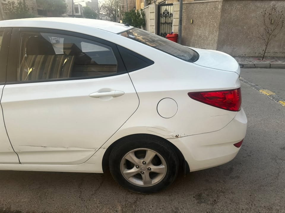 � هيونداي أكسنت 2013 للبيع
▫️ ماشية 200,000 كم
▫️ أوتوماتيك
▫️ لون أبيض
▫️ مبدل بيها قطعتين
▫️ الفحص على المشتري

💰 السعر: [بشده]
📞 للتواصل: [***********]

للجادين فقط

