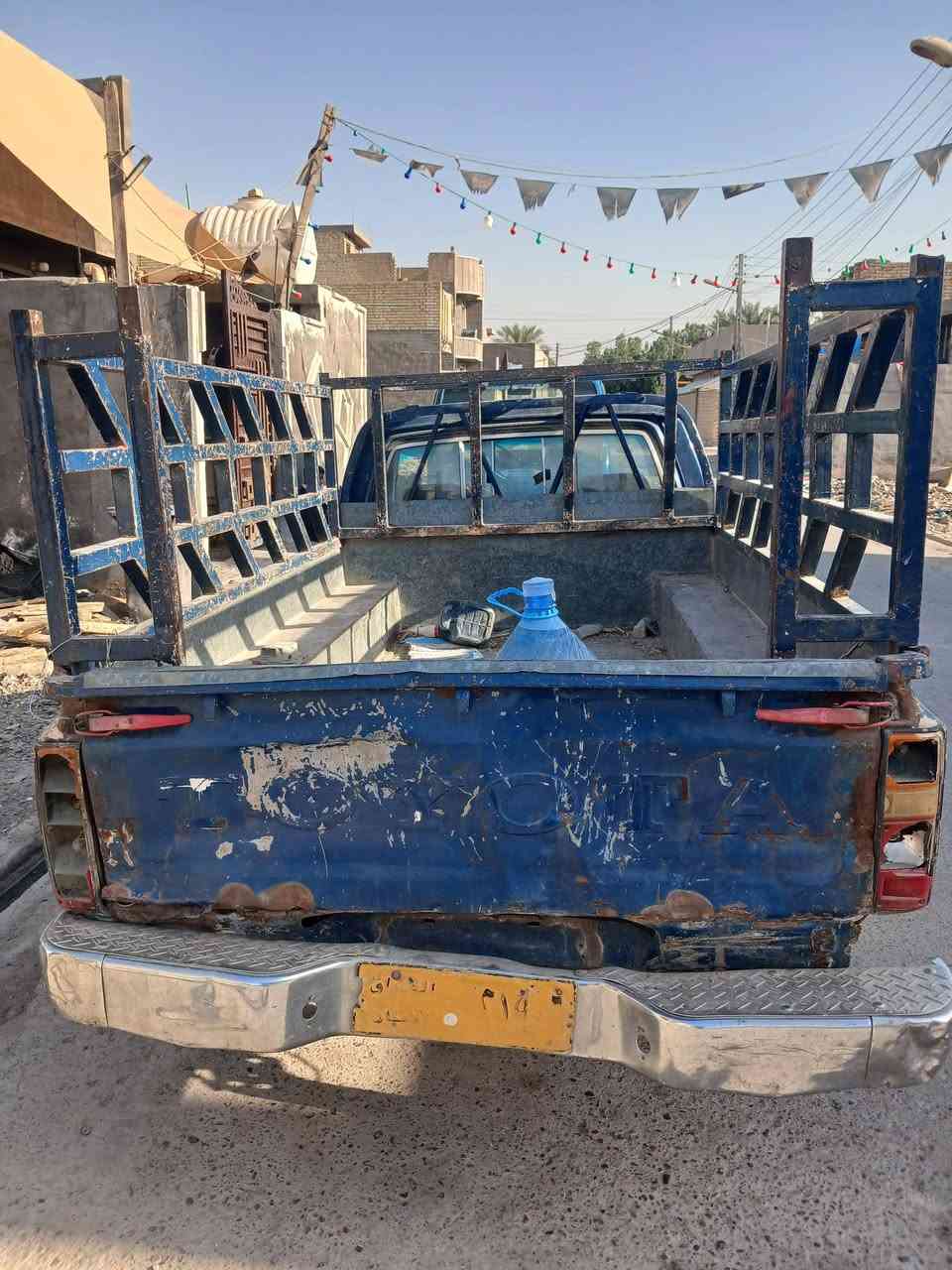 السلام عليكم بكم موديل 82 مال شغل كوم حديد جير محرك تقوم تاير جواها سياره شغاله مراوس بريجو لو فتون لو بيع 17سعر بيها مجال فكان بغداد *********** واتساب
