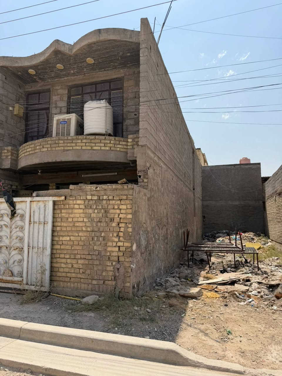 بيت 100 متر طابقين الطابق الاول طابوق و الطابق الثاني بلوك موقع البيت زعفرانيه نهايه شارع المعهد بالسده زراعي بصف طابو خلف المضمد علي سعود او خلف حسينيه الرحمن
سعر البيت 92 مليون  للتواصل 
***********
معندي مازنجر ولا واتساب اتصال مباشر ع
بيت 100 متر طابقين الطابق الاول طابوق و الطابق الثاني بلوك موقع البيت زعفرانيه نهايه شارع المعهد بالسده زراعي بصف طابو خلف المضمد علي سعود او خلف حسينيه الرحمن
