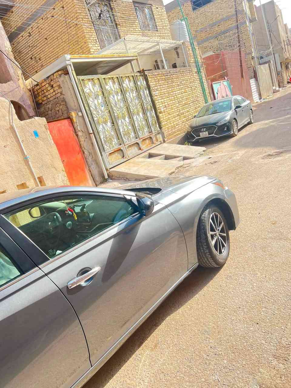 نيسان التيما 2023 مواصفات S بصمة تشغيل عن بعد -تحكم ستيرن—رادارات جانبية -حساسات خلفية-شاشة لمس-حساس اطارات-تحديد مسار-تحديد سرعة-كاميرا خلفية-رادار امامي وبقية المواصفات المعروفة S السيارة حادثهة موضع بالصور الجامبغ الامامي والدعامية الخلفية وبارد قليل كلش بالصندوق وطخة بنهاية الباب والجامبغ الخلفي اقل الشبر مبينة بالصور السيارة ما بيهة قطعة مبدلة السعر 145 وبيهة مجال بسيط السيارة باسمي تحويل ثاني يوم رقم جديد دولي مشروع وطني
***********
