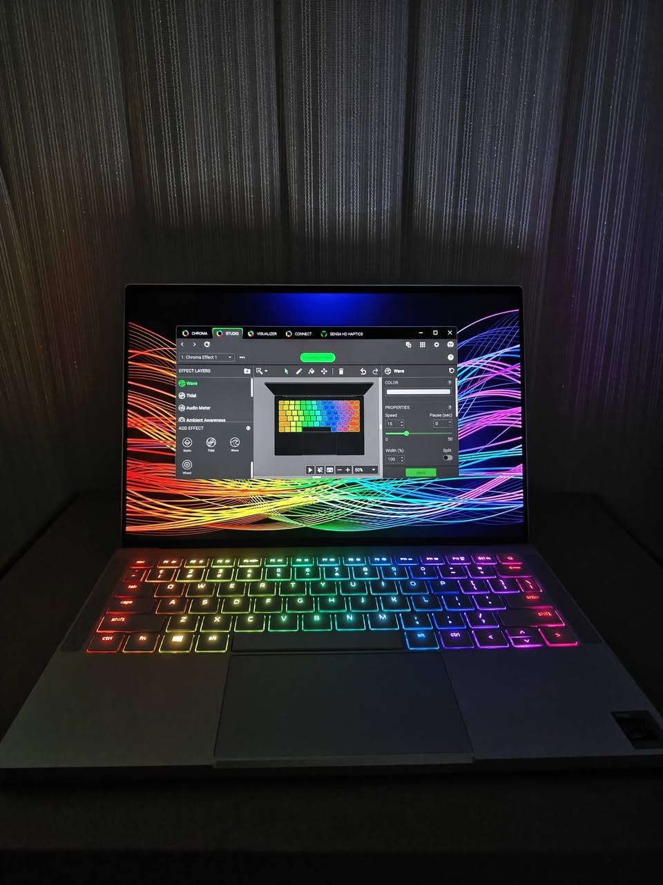 🔥 Razer Book 13 – فخامة الأداء، الأناقة، وسلاسة اللمس المطلقة! 🔥

​💻 المواصفات التقنية:
​🧠 المعالج (CPU): Intel® Core™ i7-1165G7 (منصة Intel® Evo™، أداء ذكي وسريع ومستقر للاستخدام اليومي والأعمال)

​🎮 كرت الشاشة (GPU): Intel® Iris® Xe Graphics (يصل إلى 8GB، أداء ممتاز للمهام الاحترافية وتشغيل البرامج بسلاسة)

​⚡ الرام (RAM): 16GB DDR4 (سرعة فائقة جداً لتعدد المهام بسلاسة تامة)

​💾 التخزين (Storage): 128GB NVMe PCIe SSD (سرعة فائقة في الإقلاع ونقل الملفات)

​🖥️ الشاشة (Display): 13.4 بوصة بحجم مثالي، متوفرة بخيارين للشاشة حسب رغبتك:

​الخيار الأول: شاشة 4K Touch Screen (دقة خيالية وتفاصيل فائقة الوضوح)

​الخيار الثاني: شاشة FHD Touch Screen (سلاسة ممتازة ومناسبة للأعمال والاستخدام اليومي)

​⌨️ الكيبورد: إضاءة خلفية أنيقة ومريحة للكتابة في الإضاءة الخافتة

​🛠️ تصميم الهيكل: هيكل معدني أنيق، خفيف الوزن ومتين للغاية يناسب التنقل والسفر

​✨ حالة الجهاز: جهاز بحالة الزيروو نظيف جداً وبحالة ممتازة (بەکارهاتووی خاوێن و بێ کێشە) مناسب للأعمال، الدراسة، والتصميم الخفيف.

​📞 للتواصل (واتساب أو اتصال): ***********

​📍 العنوان: كركوك – بنجا علي (کەرکوک – پەنجا عەلی)

🚚 تتوفر خدمة التوصيل لجميع المحافظات.

​🏢 شركة خوبيب للابتوبات (Laptop Khubaib)
