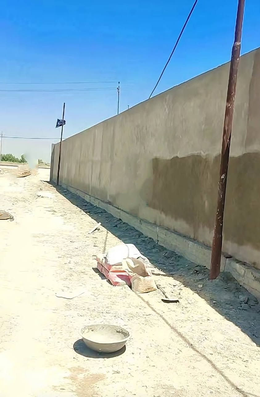 سلام عليكم 
نشتغل واجهيات نثر  
ولبخ سياج ترميم كذلك الحي فقط 
هذا رقمي ***********

نص مكتوب في الصور:
- POCO X6 PRO 5G