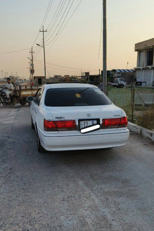 السلام عليكم جنون گصتين 
كرستال أصل ستوني مبدل محرك وحدادية كاملة تبريد ثلچ يگص گص شاشة كامرة خلفية سيارة جاهزة من كلشي أي نقص مابيهة تخم تاير گير محرك كلة جديد مكاني بصرة *********** لاتراسلني تگلي شنو بيهة كلشي ذاكر بالمنشور السعر 33 وبيهة مجال *********** ترهم مراوس بشاهينة
