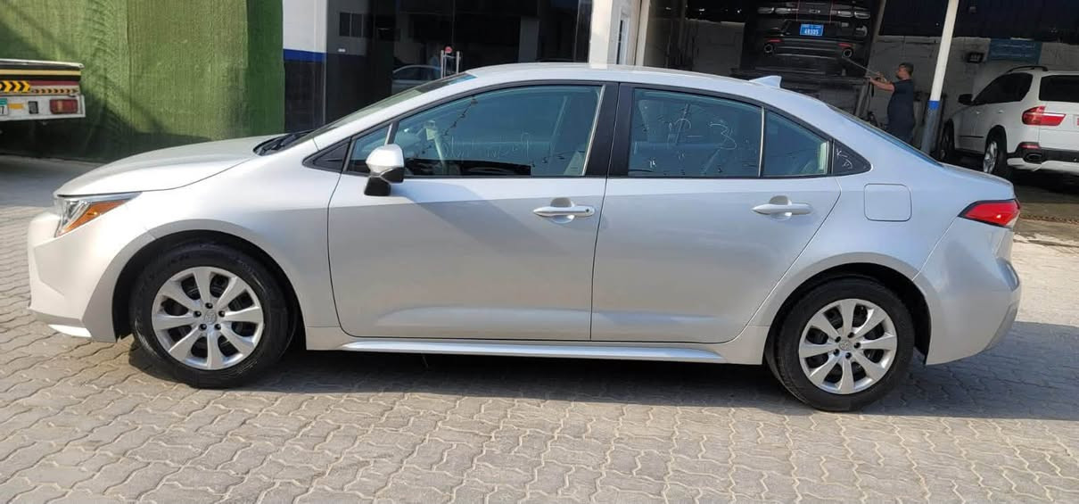 كورلا 2024  ماشية 11km حقيقي وارد امريكي ضربتها خلفية بدون ايرباك سيارة بعدهي بالباكيت بعدهي بدهن الشركة الغرفة كلها مدوشمة درجة اولى  رقم شهداء بصرة وكاله بنفس يوم 145 العنوان بصرة
***********

