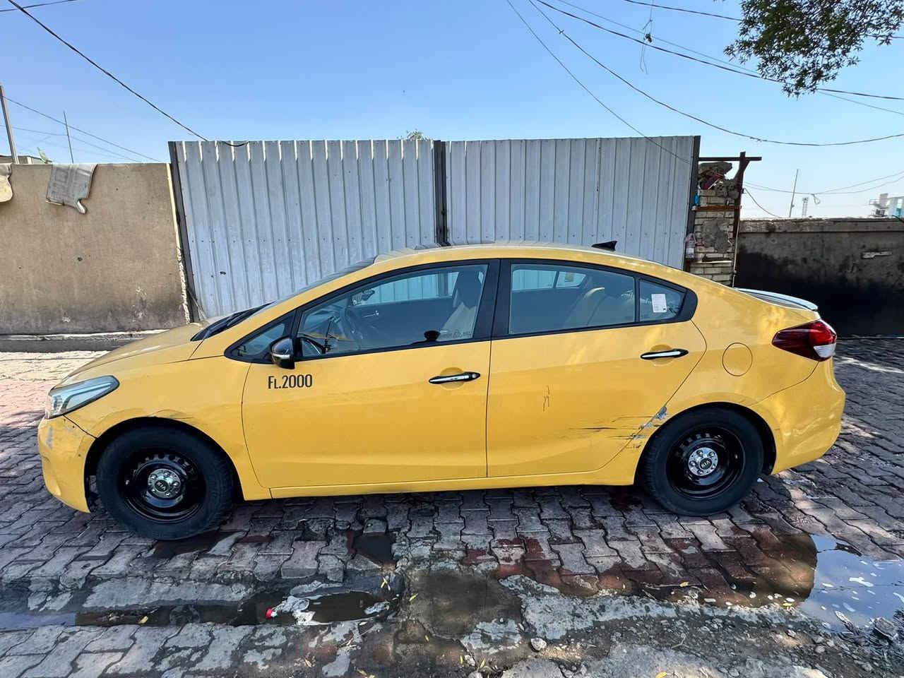 كيا فورتي موديل 2018
فئة S 

محرك دوش 2000  

حادثها جاملغ السايق وبنيد شويه واكو ضربة باب الي خلف السايق خفيفة 

رقمها بغداد تحويل ثاني يوم بسمك 

ماعليها غرامات 

السعر ؛ $100

وسونرها موجود 

للاستفسار:***********
