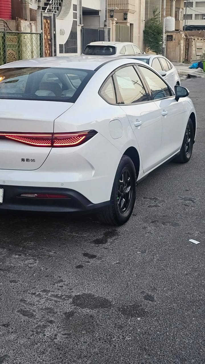سيل 5 BYD
رقم : بصره تحويل ثاني يوم
مديل : 2025
كفاله : عامه 
داخل: ابيض 
ماشيه: هايبرد : 23,000
السعر : 127 $ وبيه مجال 
رقم النقال: ***********
العنوان : البصره
