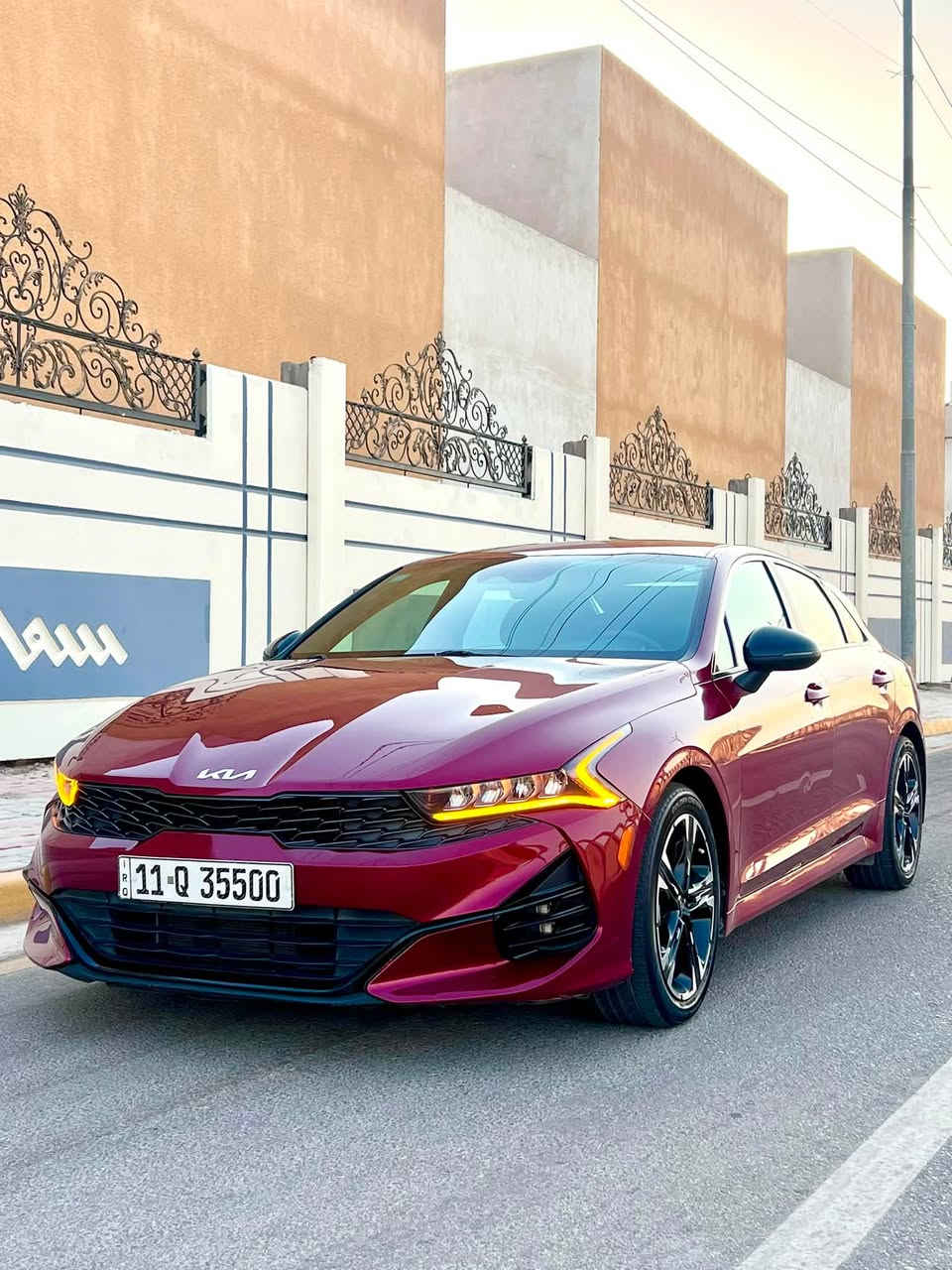 سلام عليكم
🔥 K5 2022 GT-Line وارد أمريكي — فول مواصفات 🔥

🚘 كي فايف موديل 2022 GT-Line
🇺🇸 وارد أمريكي — رقم مميز ويا السيارة
📍 السيارة موجودة في كربلاء

🛠️ الحادث موضح بالصور
الجاملغ نفسه مصلّح ومصبوغ، والباب كذلك، والباقي كفالة.

⚙️ المحرك والقير:
• 1.6 تيربو
• 180 حصان
• قير أوتوماتيك 8 سرعات (Kia Media)

✨ المواصفات:
• بصمة تشغيل
• دخول ذكي
• تشغيل عن بُعد
• شاحن لاسلكي
• كشنات تدفئة
• كشنات جلد
• رادارات جانبية وأمامية وخلفية
• شاشة كبيرة + كاميرا
• 5 وضعيات قيادة
• باك لايت LED
• لايت أمامي زينون
• تحديد مسار
• أنظمة مساعدة بالقيادة
• وباقي مواصفات الـGT-Line

📞 للاستفسار: ***********
💵 السعر 162 وبيها مجال 
📍 كربلاء
