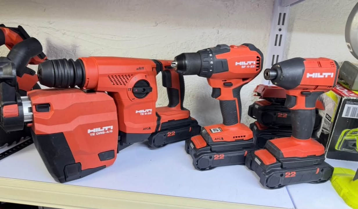 سلام عليكم اخوان 
متوفر العملاق HILTI هيلتي نورون 
اخوان الشراي ايراسلتي خاص 
توصيل متوفر 
*********** واتساب
