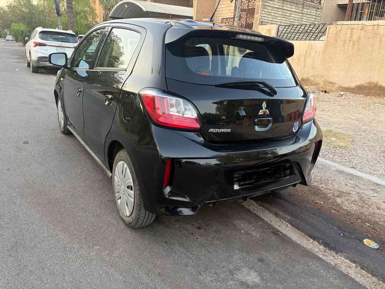 السلام عليكم ميراج موديل 2024 وارد امريكي حادث بنيد صبغ وجاملغ تبديل السعر 82$ للاستفسار ***********
