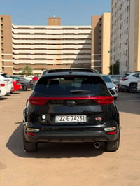سبورتج وارد امريكي حادث قفط قطعه ماشيه 37 مايل سعر 165 و بيه مجال 0772...