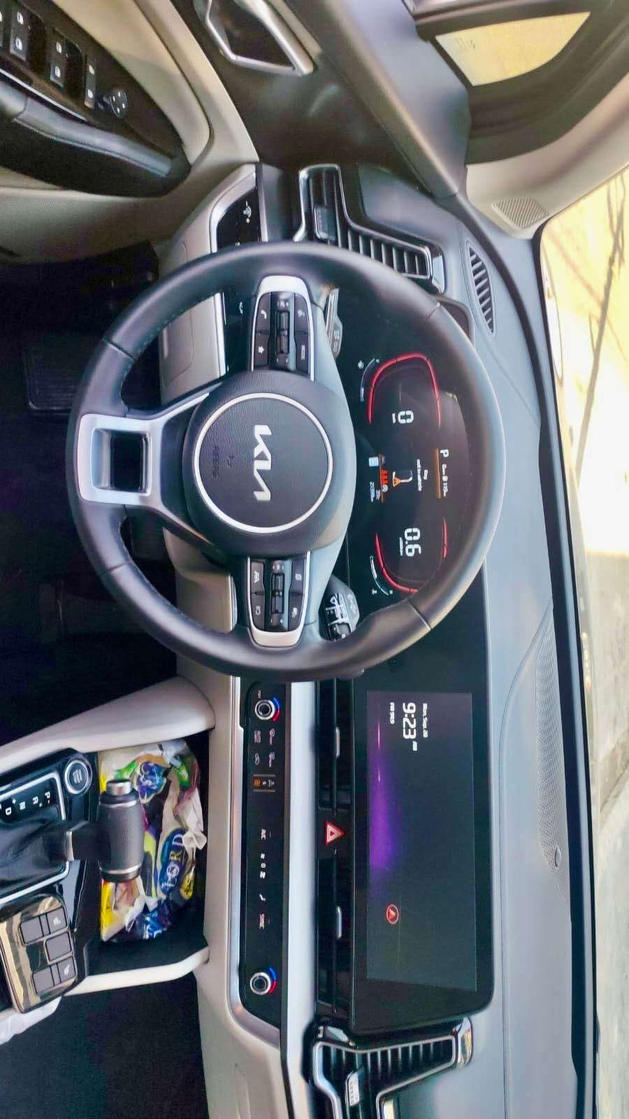 KIA sportage 2024
🆕دخول جديد كاتي اربيل 
🚘حادث جاملغ ودعاميه (مصلح)بدون يرباك 
السياره معروفه مواصفاته الطويله(L)
💹سعر (175)
📍مكان السياره اربيل 
☎️رقم تلفون 

+964 785 585 5565 بغداد, العراق
