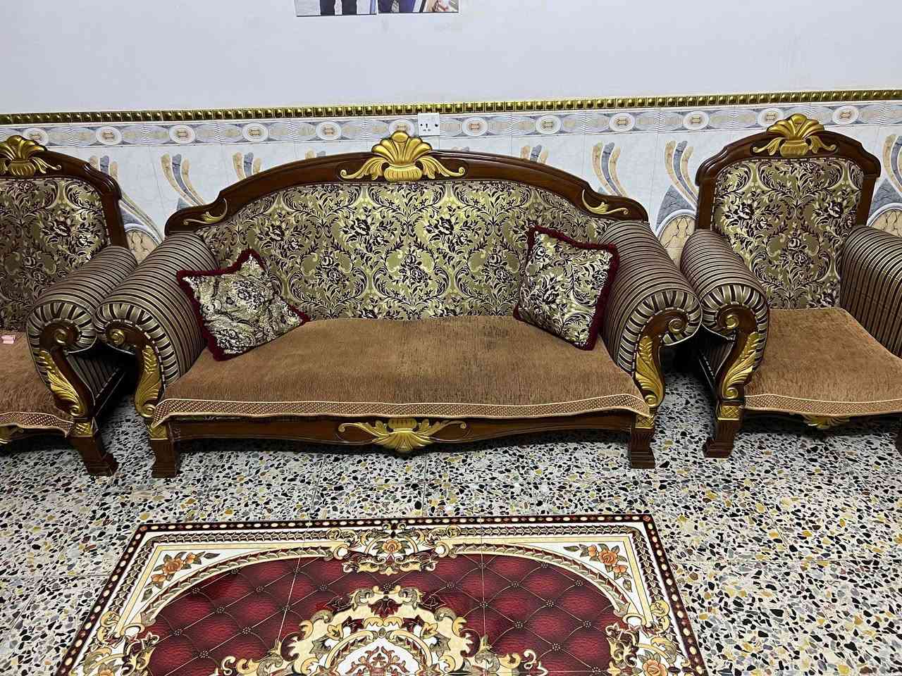 تخم مصري زان اصلي 10 مقاعد نضيف 90/100 معه الطبلات الاصليه 450 بدون الطبلات 400 مكاني الزعفرانيه  رقم الهاتف ***********
