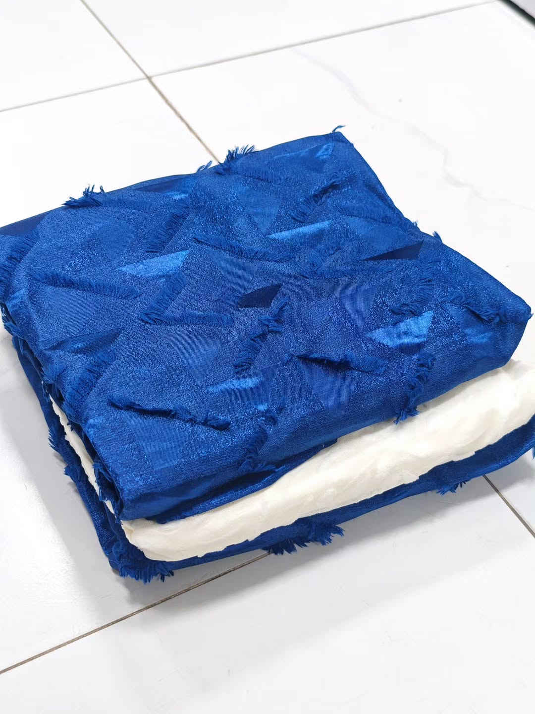 عرض خاص 🥳🥳 برده بوهيمي ثلاث قطع ب٢٨ الف فقط😍
قطعتين بوهيمي قطعه تور 
عرض ٤ طول ٣
سعر فقط ٢٨ الف 😍
-———————————————
متوفر توصيل بغداد وجميع المحافظات🚕🚕
للحجز والاستفسار يرجى مراسلة الصفحة💌💌💌
او الاتصال  فايبر واتساب على الرقم 
📞📞
 واتساب ***********
زوروا موقعنا على العنوان التالي:-
👇👇👇👇👇👇👇👇👇👇👇👇👇👇👇👇👇 
💧/السماوة عكد الجامع داخل مول الاميرات مجاور ايلين شوب
#العراق #العراق🇮🇶 #مفروشات #بغداد #در_الحسن

نص مكتوب في الصور:
- عرض خاص برده بوهيمي سعر ٢٨ الف فقط