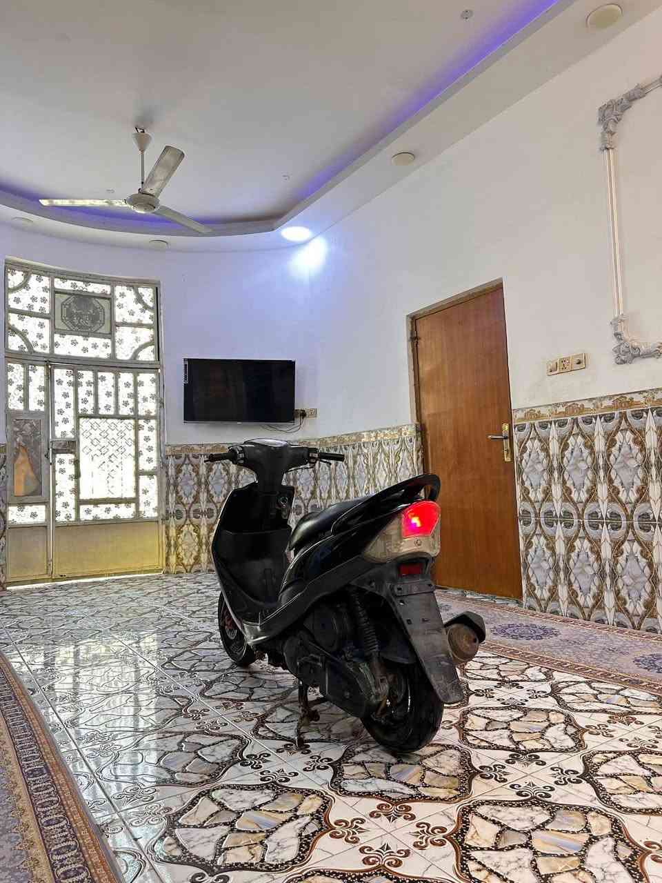السلام عليكم للبيع ماكس عدله ياباني حاويه شرط كفاله بلاد 49 جيب فيتر وفحص كلشي شغال سلف هندر كهربائيات كيج سرعه بانزين قفل صندوك قفل سكان اشاير هورن سرعه ومعدل السعر 850 وبيه مجال لشراي رقم *********** بصره القرنة, البصرة
