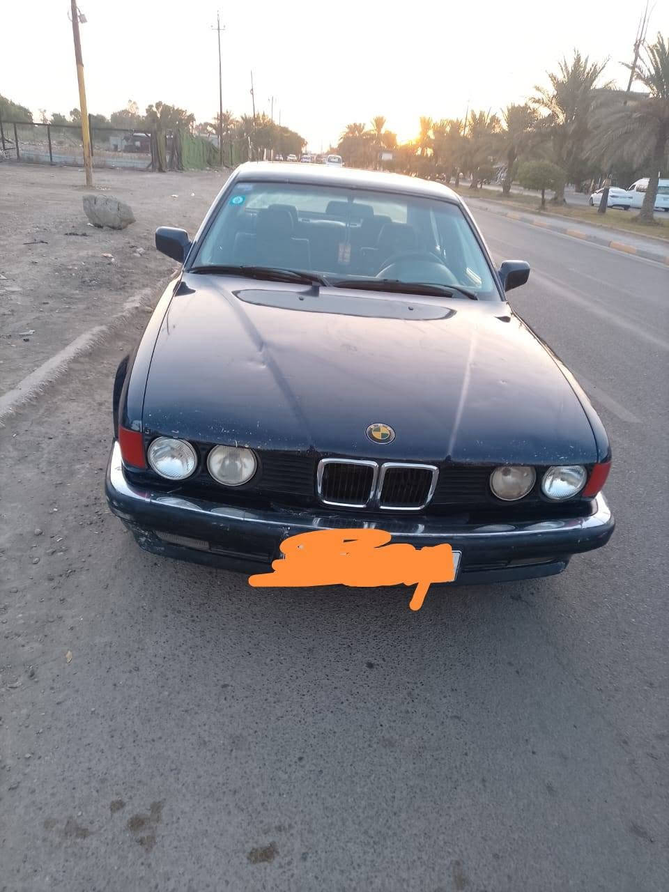 سلام عليكم للبيع سيارة بي ام دبليو موديل ١٩٩٠سياره جهازه ٧٣٠ مكينه ٦ مفتوح تبريد خير من الله رقم بغداد تحويل ثاني يوم ***********

