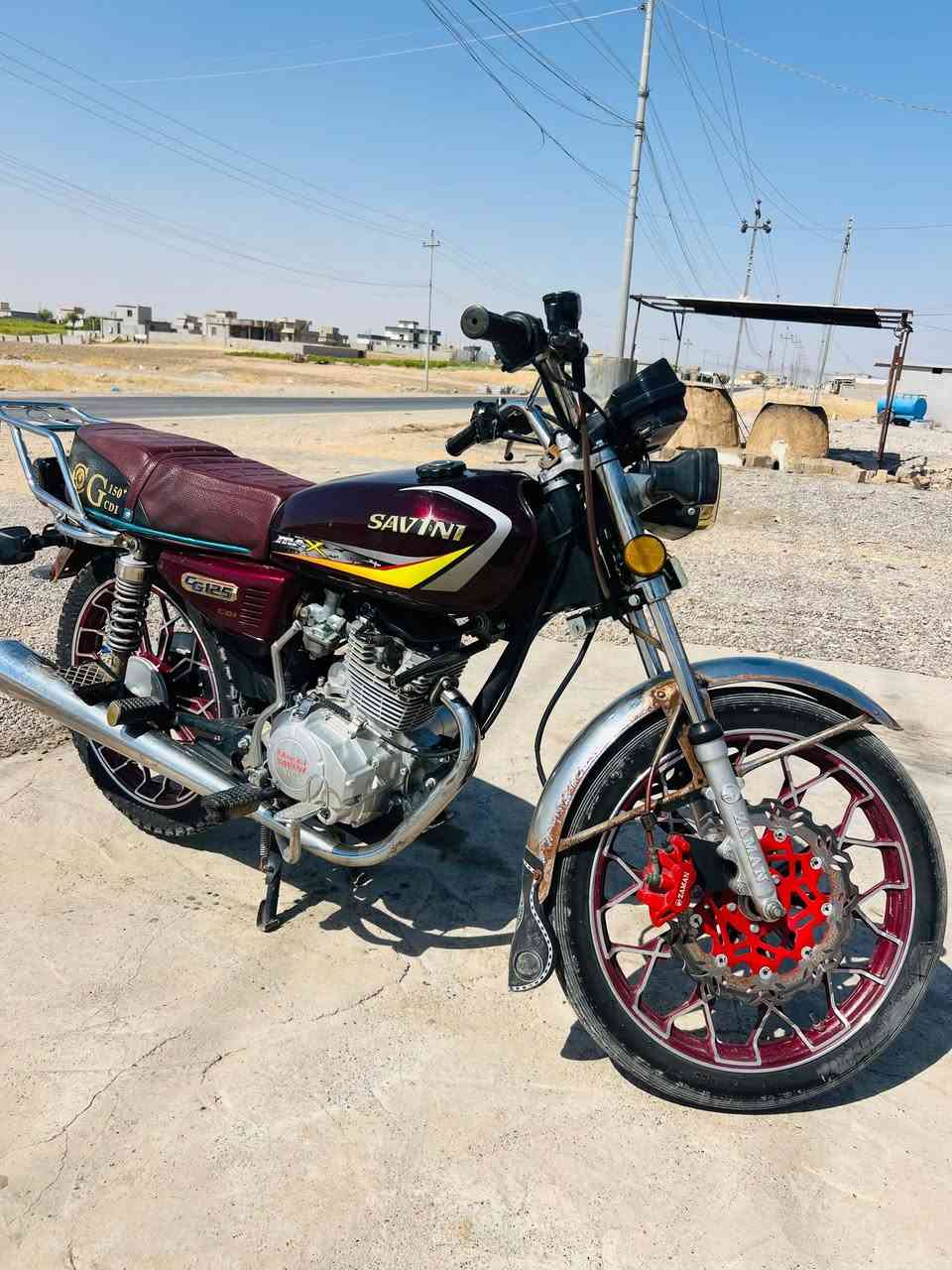 #متاح سيفان موديل 24 محرك 200
السعر 600 وبي مجال ***********
