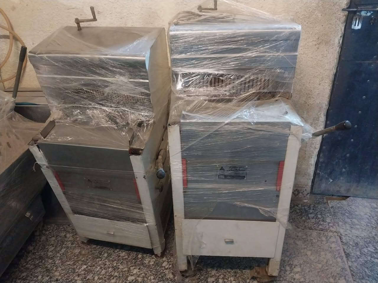 للبيع
قطاعت دوست
شغاله شرط تفحص وتاخذ
***********
***********
