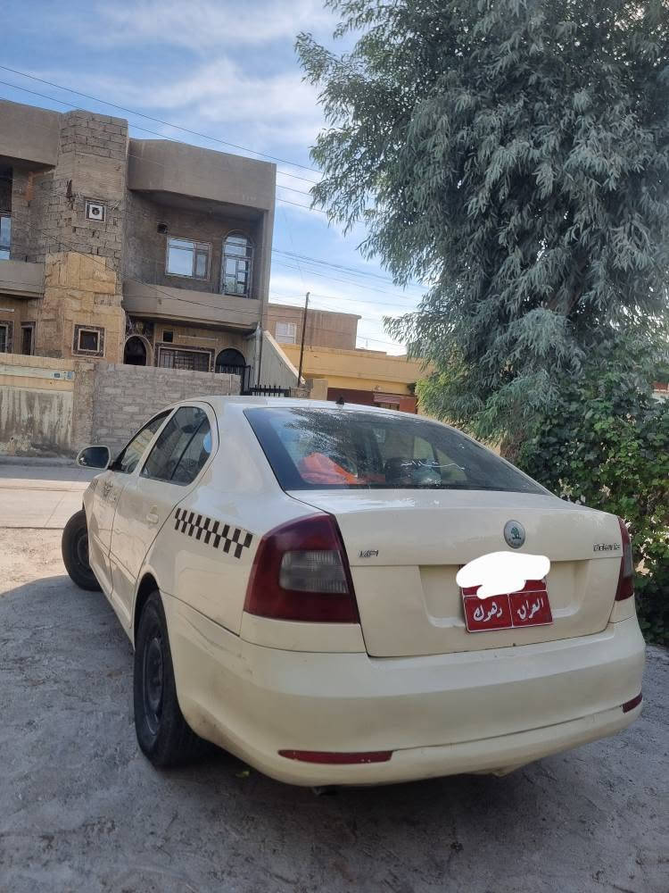 سكودا اوكتافيا
موديل   ٢٠١١
كير   عادي
سيسته م   غاز و بانزين
سينك و بشت كه بس
كير و ماكينه  بشه رت
٢ قطعه سبخ بي داغلي
٤ تايره جديد
سعر ٩٥ و مجال
غرامه ٧ وه ره قه
ت.*********** سميل, دهوك
