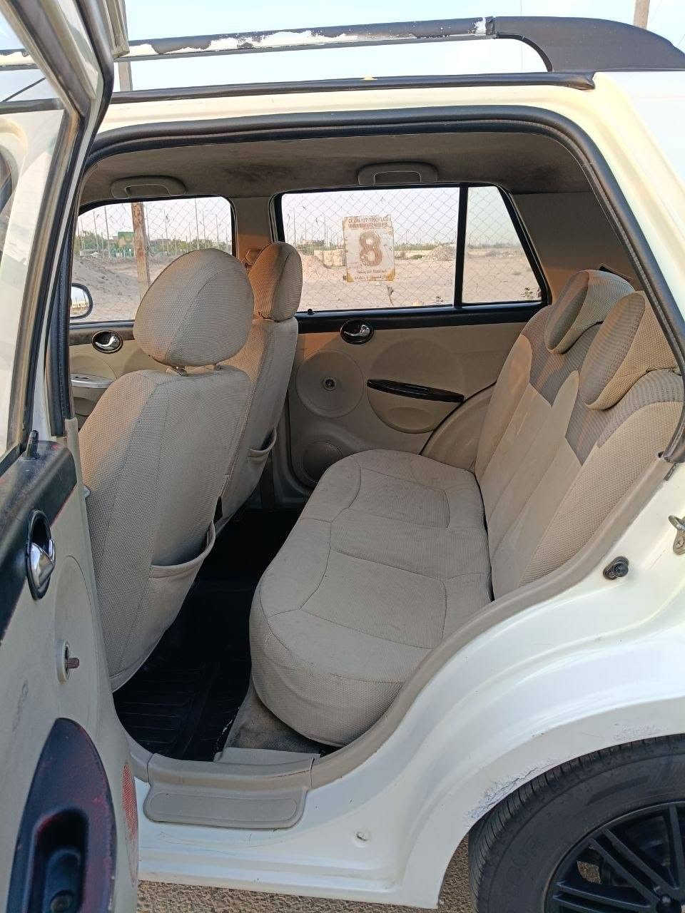 🚘 للبيع سيارة ليفان 320 بيضاء موديل 2012
🔹 الرقم مميز: 8808 خصوصي
🔹 محرك كورولا 1600 حاوية
🔹 جميع الإطارات جديدة
🔹 بطارية جديدة
🔹 شاشة عدد ٢ مع كاميرا خلفية
🔹 كهربائيات سليمة
🔹 مضاف إليها بوجكترات قوية أسفل الدعامية
🔹 تحكم مرايا جانبية
🔹 السيارة باسمي ومستعد للتحويل

النواقص:
▪️ التبريد يحتاج قايش وغاز.
▪️ الحدادية بحاجة إلى صيانة.
▪️ مرفق صورها. 
▪️ مكانها : مركز الكوت 
🔴 السعر ٢٩ ورقة قابلة للتفاوض. 
للتواصل : ***********
