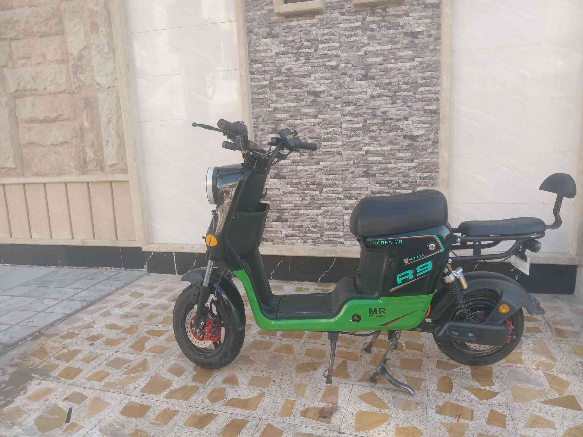 للبيع R 9.  3 بطاريات منفوخ
***********
