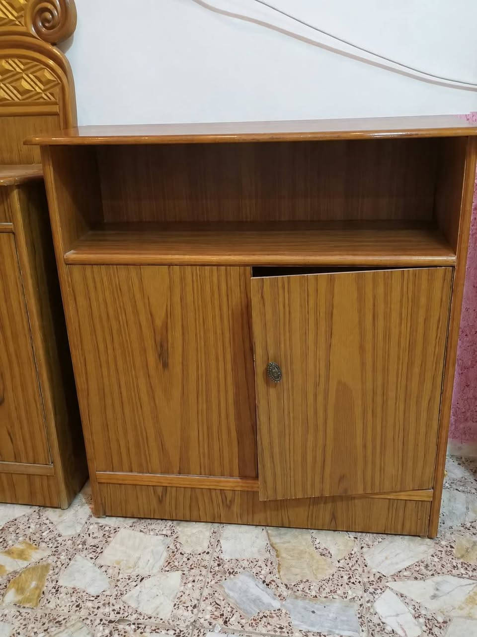 غرفه للبيع • غرفه اخشاب