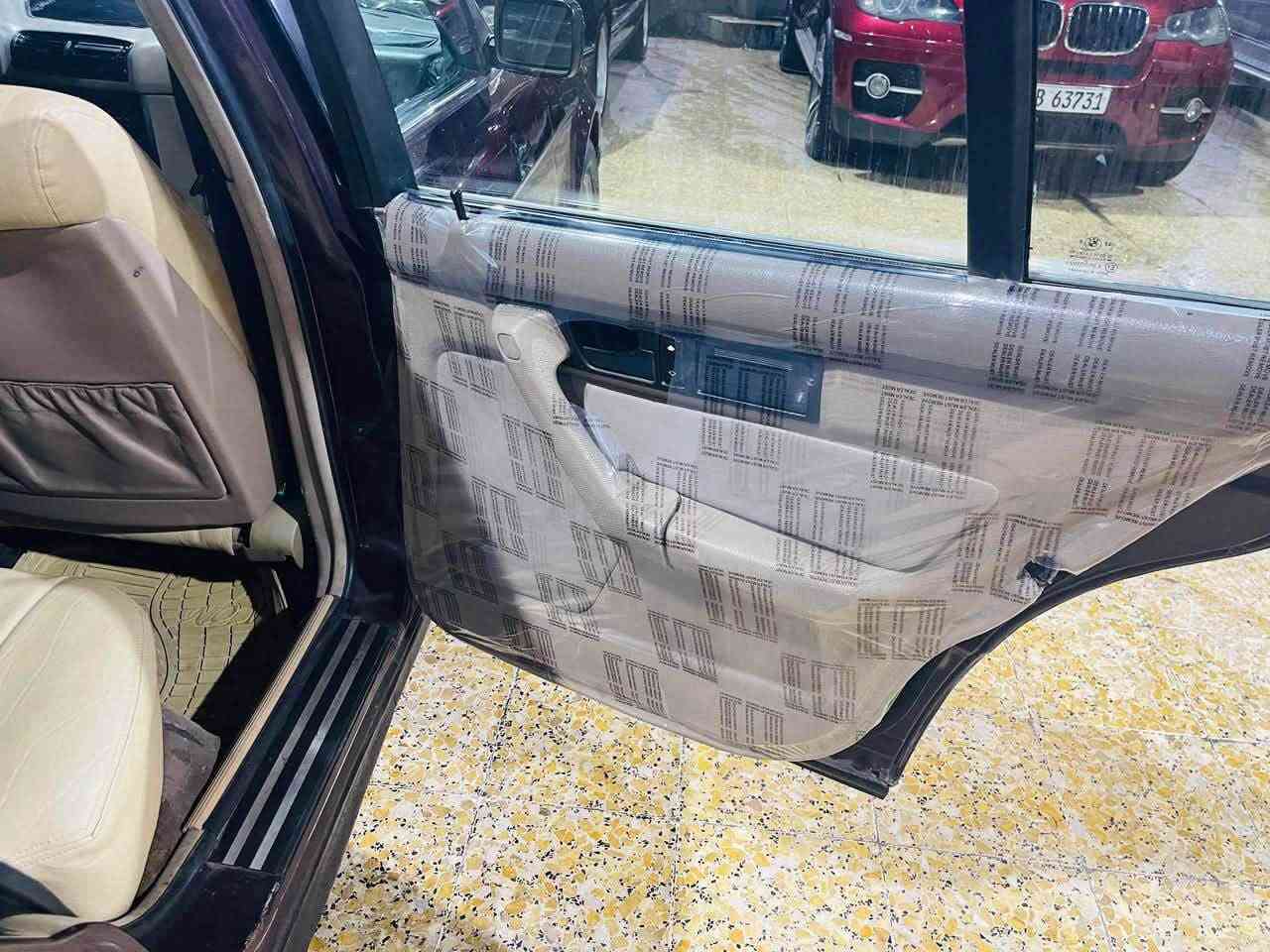 السلام عليكم بي أم 525 موديل 92 مسكر عدل مكينة حلوة جديدة كير ما في أي مشكلة صدر امامي جديد صدر  خلفي 80 سيارة رقم أربيل مميز تبريد شغال كشنات كهرباء جلد فتحة بي فقط جراد جاملق الأيمن الخلفي والجنطه  بعد ما بها نقص أي برغي كهربائيات كلها شغالة تبريدها ثلج عنوانها باب الإسكندرية Facebook متواجد ورقم الهاتف متواجد السعر 50 
￼￼***********
