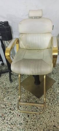 كرسي ومرايه سعر 250 مدينه الصدر 07716816354