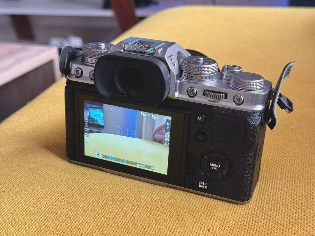 فوجي Xt4
واتس فقط ***********
