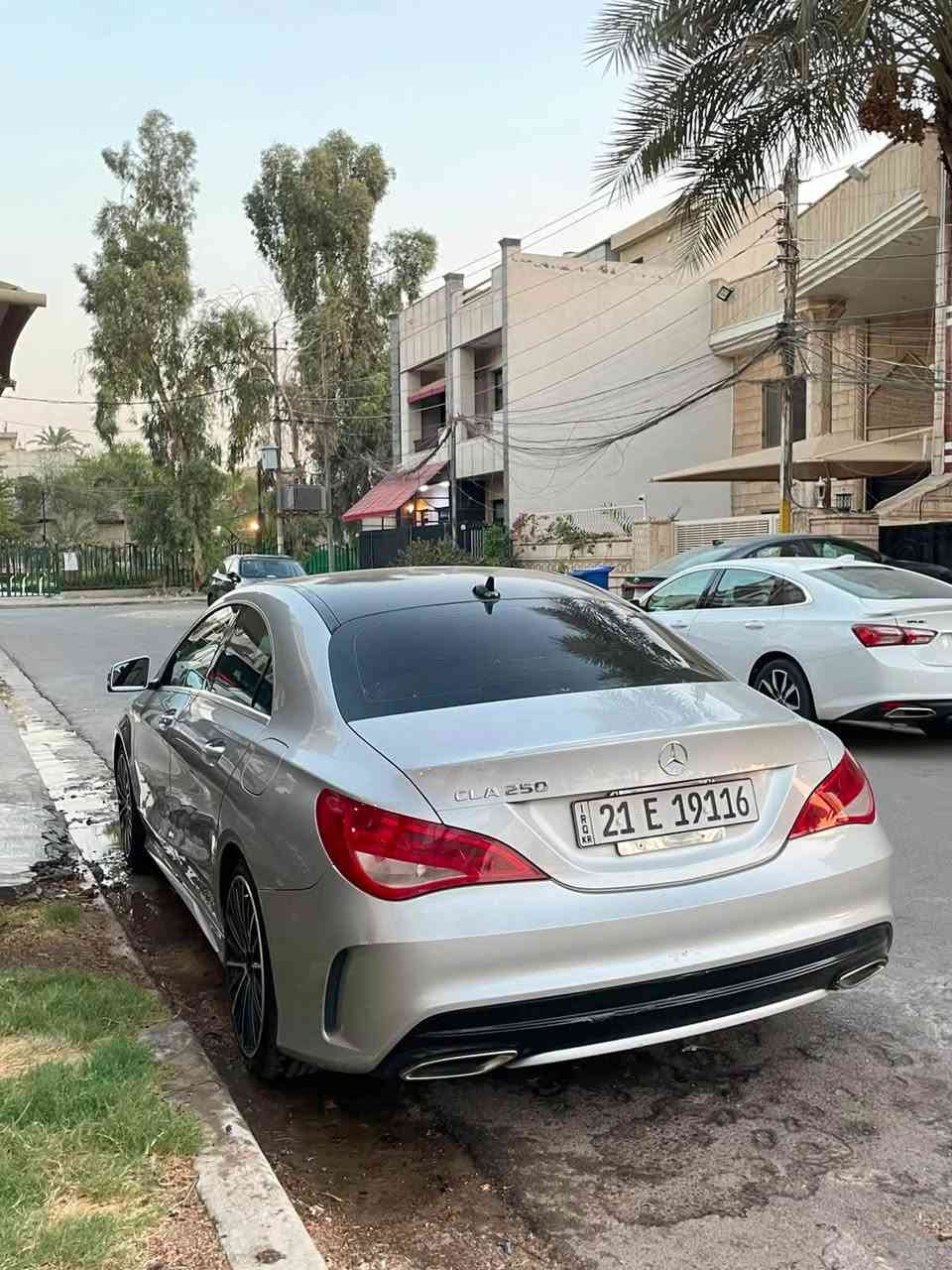 السلام عليكم
مارسيدس cla
2017 
السيارة كفالة من الصبغ والتبديل فقط بيها بارد بمكانات بسيطة 
ماشية 90
داخل جلد كهرباء
انارة محيطية 
شاشة amg ام الكيجات 
رقم سليمانية شرط التحويل
كير مكينة كفالة 
السعر ١٦٥ وبيها مجال
***********
