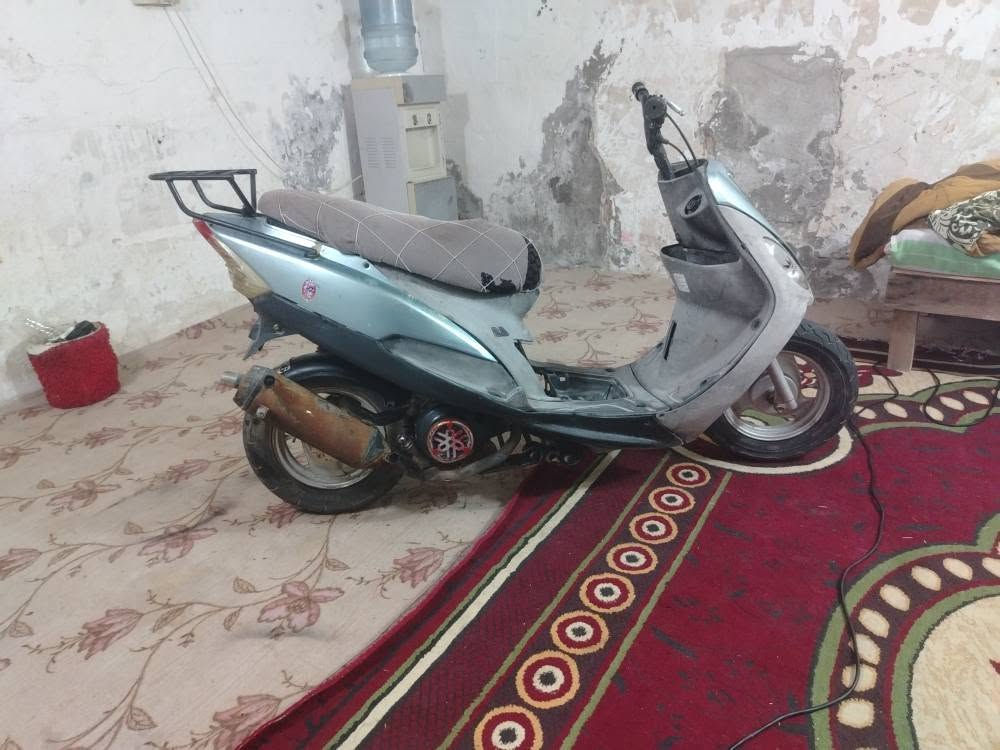 دراجه ماكس غجمه ياباني سرعتها 120
درااجه شرط الشغل وشرط نعومه وسرعه وكفاله من اي عطل مفتوحه بوشه بلاديه
كهربائياتها كلهن شغالات بس حط باتري  شرط تاخذها من باب بيتي وانه خادم
سعرها ٣٥٠ قفل كلش بصره *********** البصرة, العراق
