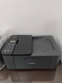 طابعه للبيع اثنينهم جديدين بل باكيت مع كامل الملحقات تواصل 07769435629