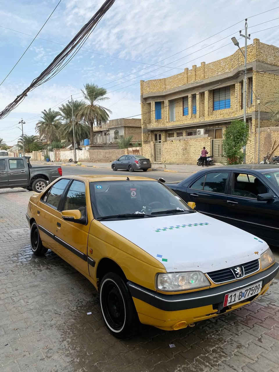 السلام عليكم بيجو405مديل 2012 رقم بغداد انكليزي مصفره خط وبحث سنويه ل31مكينه وكير خير من الله كهرباءياته كله شغاله دواخله جديده لسياره بدون صبغ بلاديه مرتبه وجاهزه لسعر 32وبيه مجال لشراي بيع او مراوس اتصل مكاني بلكوت ***********
