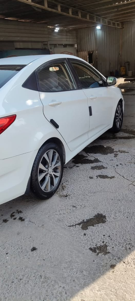 اكسنت 2014 خليجي
1600 دوش قطرتين 
فول مواصفات اعلى فئه
كلشي بيها شغال 
رقم بغداد ب اسمي 
مكاني بغداد شارع فلسطين 
بيها مكانين صبغ بدون لغد بدون شاصي 
السعر 85 بيها مجال بسيط 
رقمي ***********
