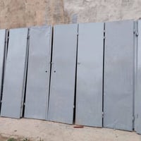 أبواب • ٨ قطع • للبيع