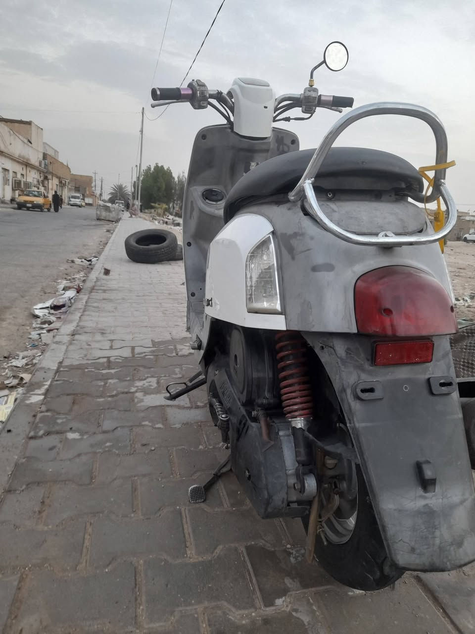 ماكس بوليس كفاله عامه
للبيع مختمه 

محرك ما مفتوح

كلشي شغال بيه سلف هندر لايت ناصي عالي سكن

بكلايت 

المكان زين القوس 

بيع او مراوس العندك نزل بل تعاليق 

السعر خاص 

الستفسار ***********
