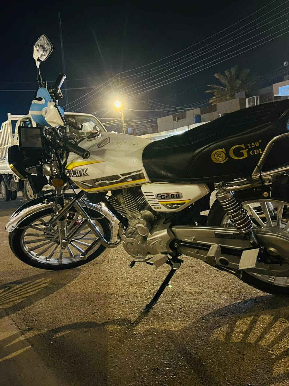 موديل ٢٥ • ٢٠٠ • اوراق