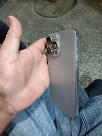 آيفون ١٥ برو ماكس • ٢٥٦ • بطارية ٨٧٪