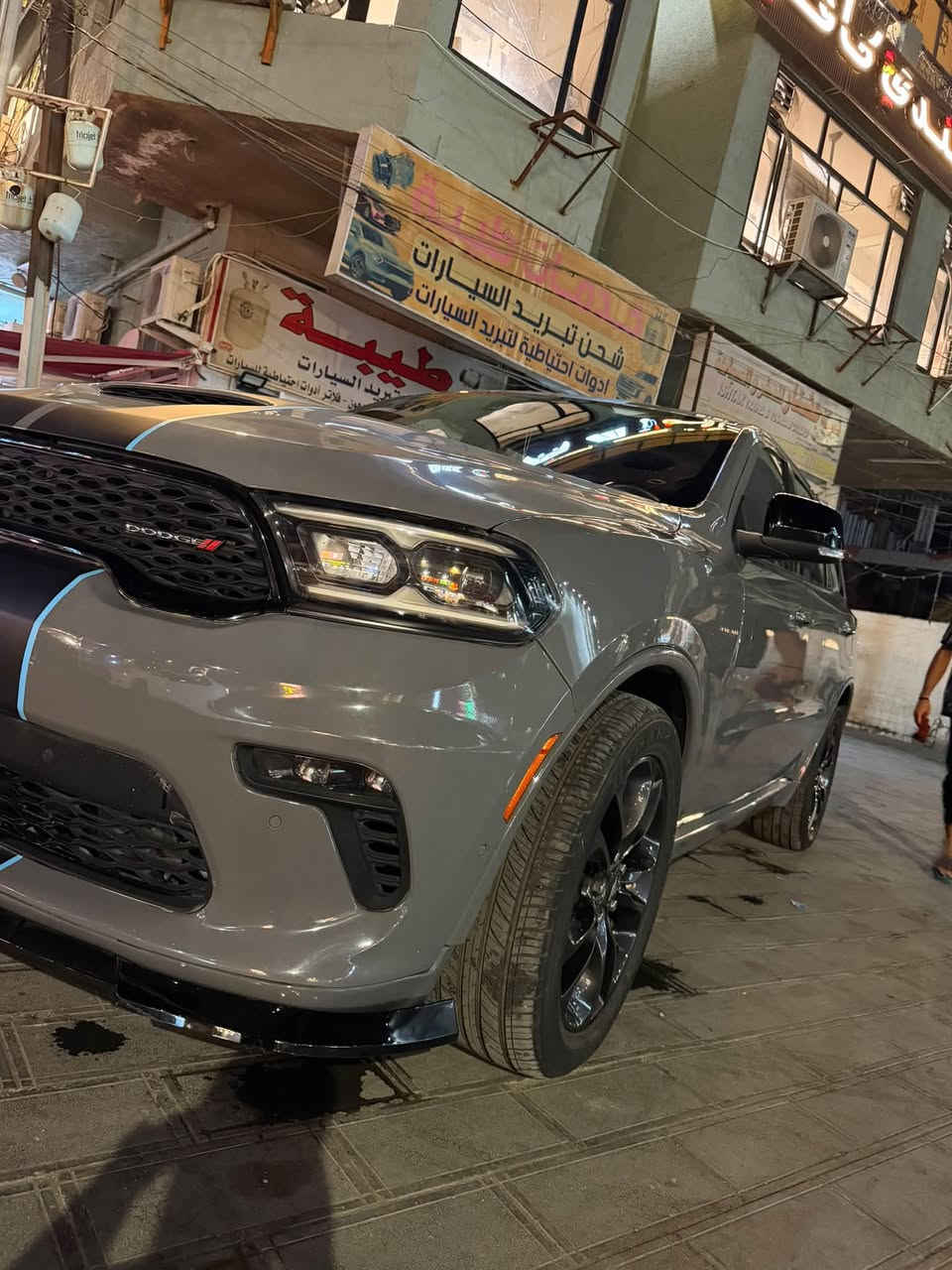 دودج دورنكو 🇺🇸
RT 5700
‎ فول مواصفات 1/1
  2022
حجم المحرك : V8 (5700)
السيارة حادث امريكا بنيد وصار بيها حادث هيه وطابكه بالكراج جاملغ الايسره يعني صارت قطعتين صبغ

السياره نظيفه جدا تخم تاير جديد 
عداد المسافة : 26 الف ميل…

المواصفات فول 1/1✅

فتحة سقف
تشغيل عن بعد
مقعد السائق خزن 
رادار امامي ( تثبيت مسار مع مانع تصادم )
رادار جانبي ( نقطة عمياء )
ماسحات تشتغل اوتوماتيك مع المطر
تبريد خلفي مركزي  
مانع تصادم خلفي 
كامرة خلفية دواره
كشنات تدفئةوتبريد
ويل كب حجم 20 كروم
ستيرن رياضي على شكل حرف D مع تدفئة 
كشنات تحكم كهرباء 
كشنات منفصله VIP
شفتات ستيرن
دخول ذكي بصمة ابواب
صندوك كهربائي 
حساسات خلفية 
مراة جانبية هيتر 
وضعيات قيادة سبورت وايكو
شاشة ابل كار بلي واندرويد اوتو 
اوتو ستارت ستوب 
تشغيل عن بعد 
لايتات زينون وكالة
بلوجكتر زينون
بصمة ابواب 
تبريد 3 قطع مركزي
فتحات كزوز مزدوجة

مكان السيارة بغداد ✅
السعر 300$
***********
