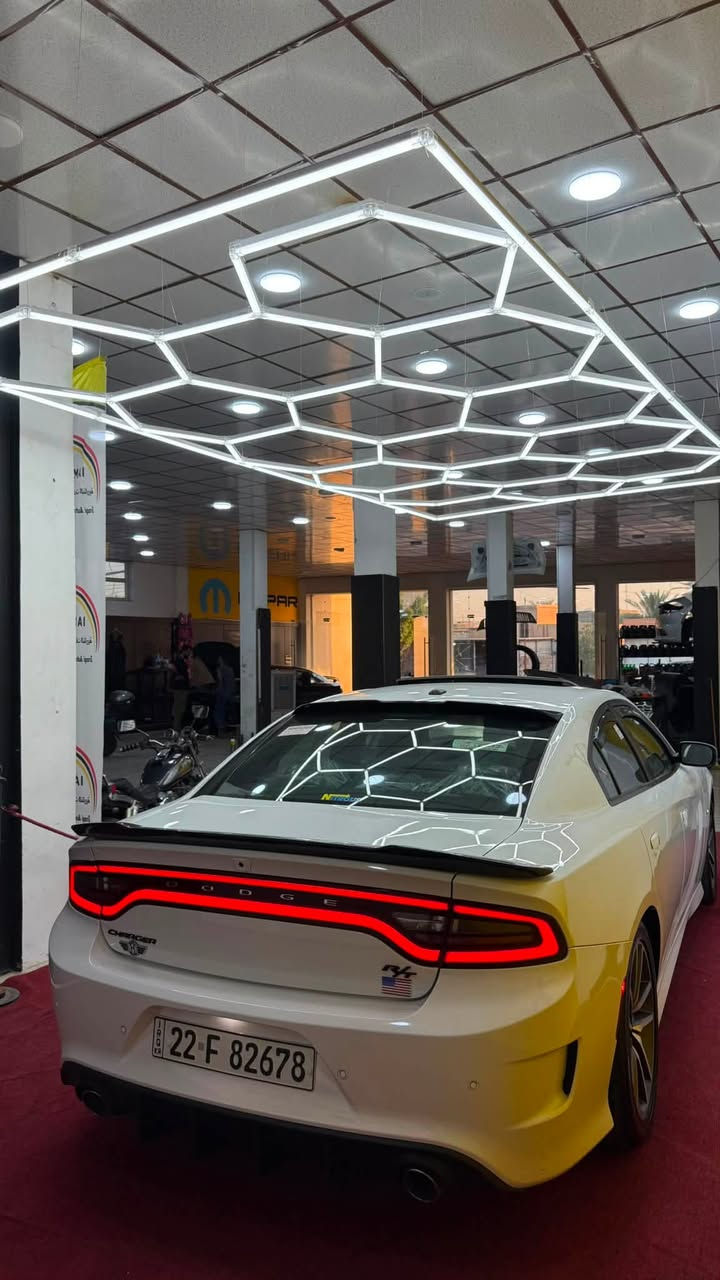 من رخصة الادمن
للبيع دودج تشارجر R/T Max موديل 2022

🔹 محرك HEMI 5.7L V8

🔹 ممشى 14,400  قابل للزيادة (شبه زيرو)

🔹 لون أبيض

🔹 داخلية جلد أسود مع أحمر (كشنات حضن)

🔹 رقم أربيل

🔹 خليجي من شركة هارلم

🔹 كفالة عامة

المواصفات:

✅ نسخة RT Max فول مواصفات

✅ فتحة سقف

✅ تشغيل بصمة ودخول ذكي

✅ ريموت ستارت

✅ مقاعد جلد كهربائية

✅ ذاكرة حفظ وضعيات الجلوس (Memory Seats)

✅ تبريد وتدفئة للمقاعد الأمامية

✅ تدفئة للمقاعد الخلفية

✅ تدفئة للمقود

✅ مقود كهربائي

✅ محدد سرعة (Speed Limiter)

✅ شاشة Uconnect كبيرة

✅ كاميرا خلفية

✅ حساسات خلفية

✅ مراقبة النقطة العمياء

✅ مرايا متحسسة للإضاءة العالية والتعتيم

✅ نظام صوت Alpine

✅ كير شفتر خلف المقود (Paddle Shifters)

✅ رنكات وكالة أصلية RT

✅ داخلية جلد فاخرة أسود وأحمر

✅ كزوزست دبات سود SRT (بلادية من الشركة) بصوت رياضي مميز

🔹 السيارة خليجية من شركة هارلم.

🔹 مكفولة من الحادث والصبغ والشخوط.

🔹 ممشى 14,300  فقط.

🔹 حالة الوكالة ونظيفة جداً.

🔹 المواصفات فول عدا الرادار الأمامي

🔹السيارة ستوك للاخير على وضع الشركة

السيارة جاهزة لأي فحص .

📞 للاستفسار مراسلة الخاص أو الاتصال

***********
