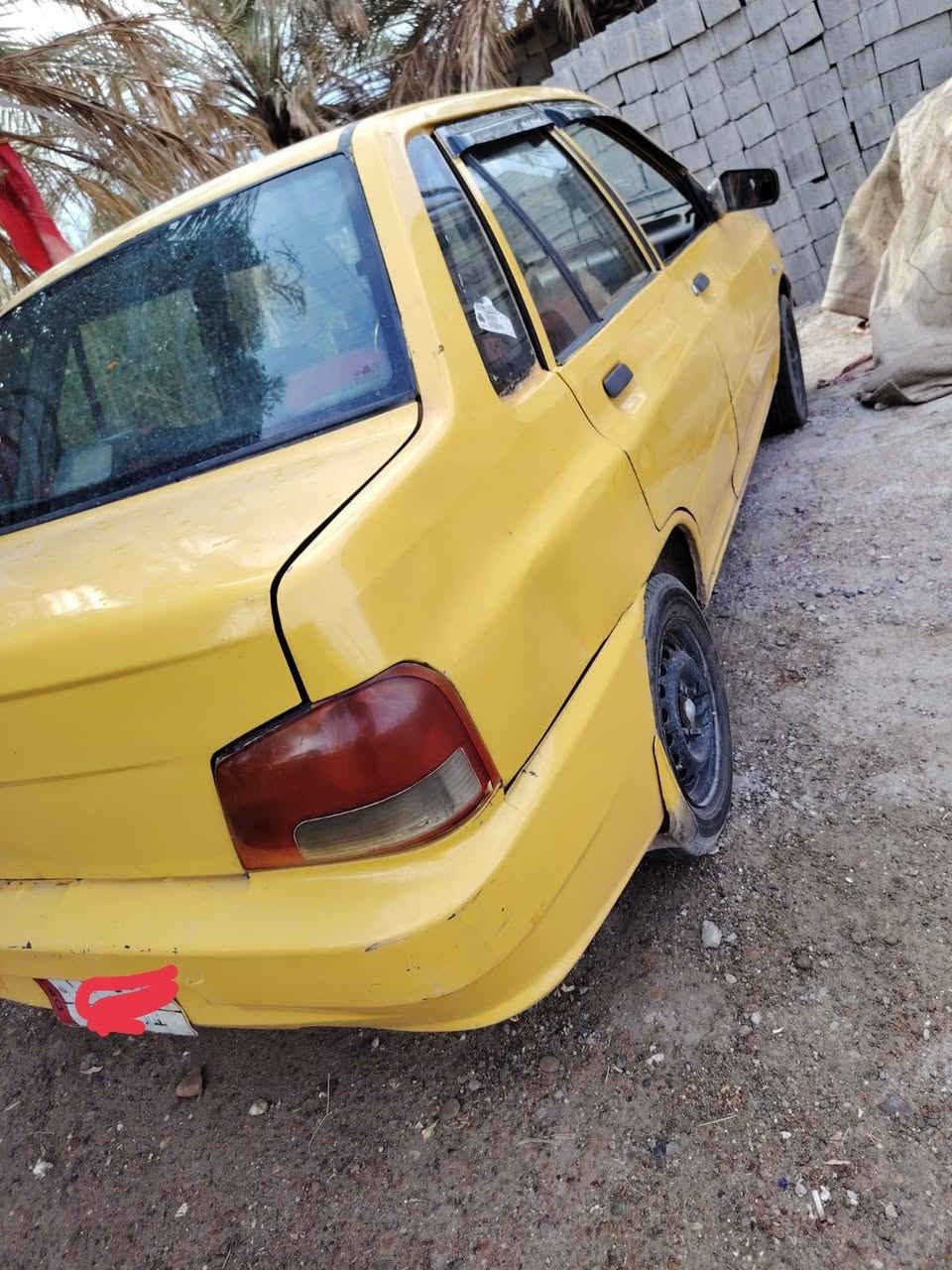 سلام عليكم سياره مال خبزه موديل 2010 سعر مليون ونص وبيه مجال حك الجيه بغداد تاجي رقم ***********
