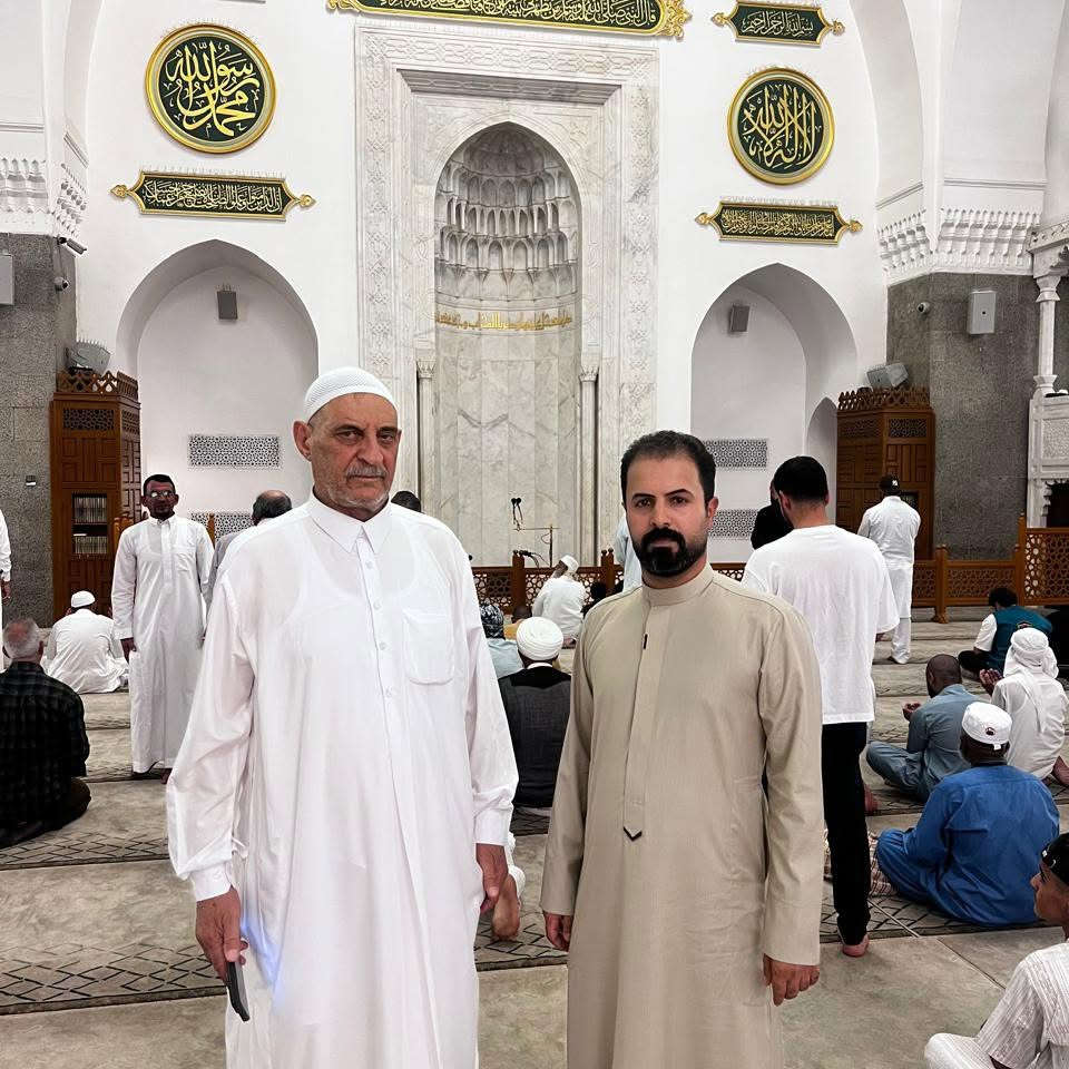 في رحاب الحبيب المصطفى ﷺ... لحظات إيمانية لا تُنسى! 🕌✨
​من أرض طيبة الطيبة ومن جوار الروضة الشريفة والمزارات المباركة، صور معتمرينا الأكارم تعكس أجواء الخشوع والطمأنينة التي نعتز بتقديمها. في شركة سماء المدائن، خدمتكم شرف، وراحتكم طوال الرحلة هي غايتنا الأولى دائماً.
​✨ فرصة جديدة لزيارة الديار المقدسة بانتظاركم! ✨
​احجز مقعدك الآن في رحلتنا القادمة وكن جزءاً من هذه الأجواء المباركة:
​تاريخ الانطلاق: 5 / 9 / 2026
​السعر: 750,000 دينار عراقي فقط!
​المميزات: طيران شامل لجميع الخدمات (تأشيرة، سكن، نقل، وإرشاد).
​📍 العنوان: بغداد - المدائن - الوردية
📞 للحجز والاستفسار: *********** | ***********
