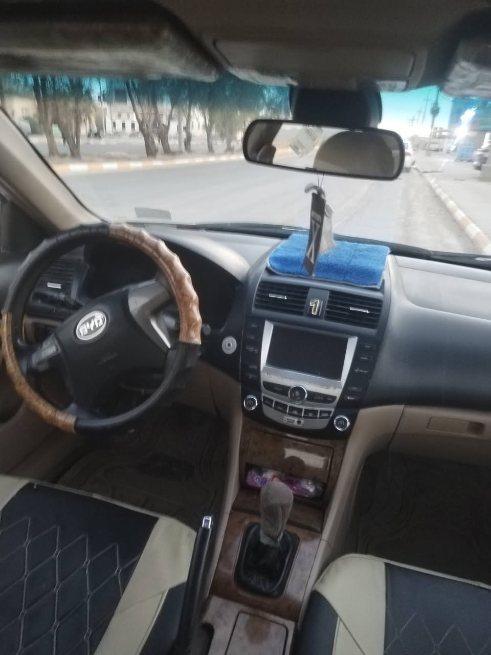 السلام عليكم بي واي دي اف ٦ رقم واسط محرك وكير جدد كير عادي بيها ٥ قطع ابيع احزام مكان السياره الكوت مركز المدينه ***********
