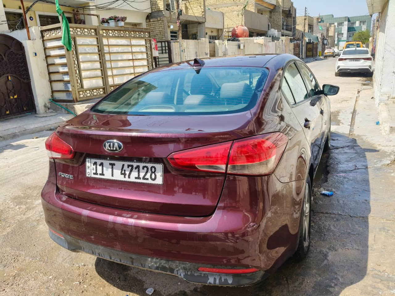 سلام عليكم كيه فورتي موديل 2018 مكينه 2000دوش موصفاته معروفه شاشه بلاديه فول تحكم ستيرن حادثه امريكه جاملغ الأمامي فقط تبديل بدون دواخل ودعاميه خلفيه فيبر كلاص سياره ليبل واحد ماعده جاملغ ماشيه 83 ألف هزه جديده رقم أنكليزي  اتصال ***********
