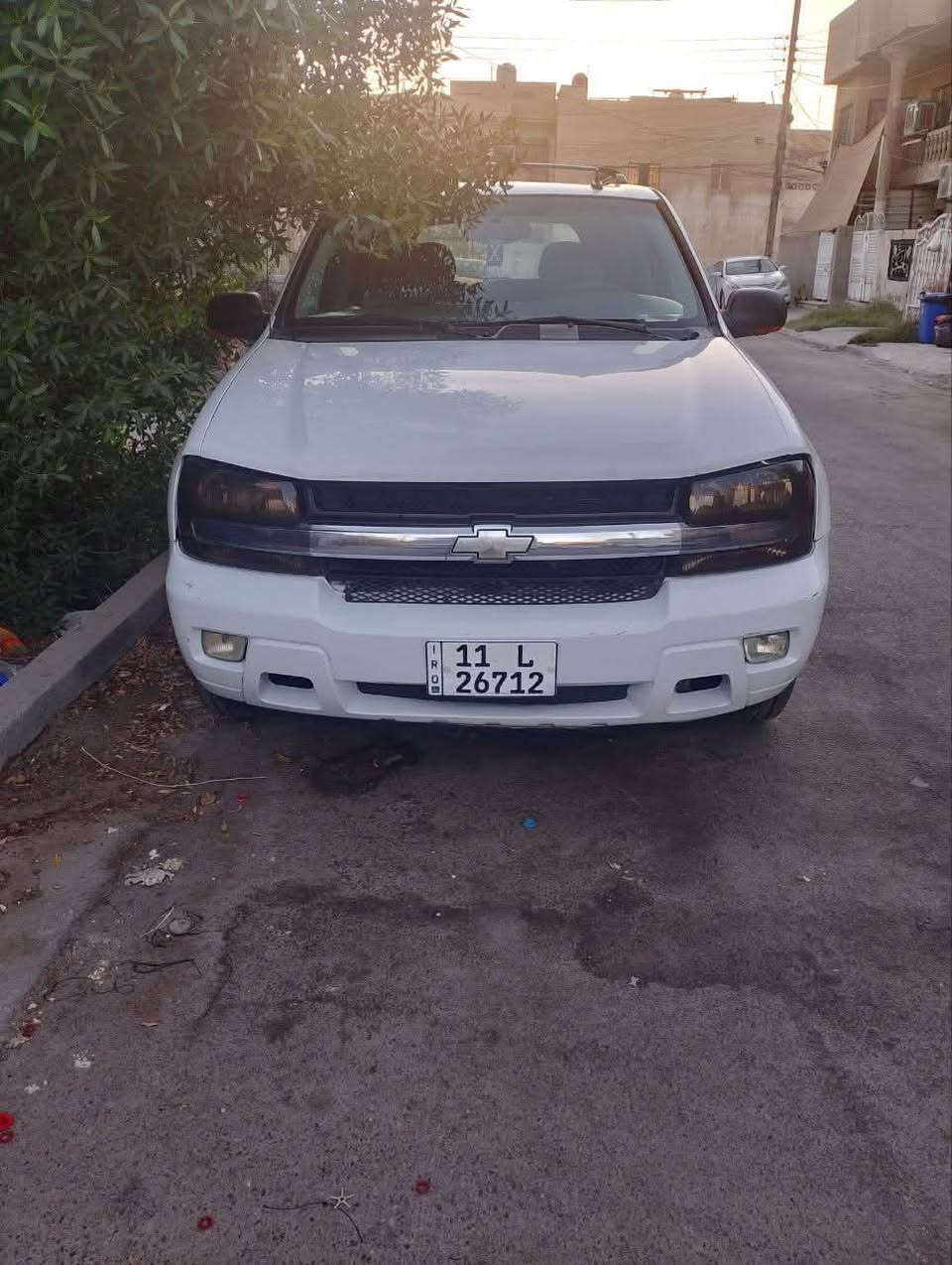 السلام عليكم
شوفرليت بلايزر ٢٠٠٧
ابيض رقم بغداد
السيارة جاهزة من كل شي وما بيها اي نقص
تخم تاير جديد 
باتري جدي 
صدر جديد
كير اوتماتيك 
صبغ جاملغ امامي فقط بدون حادث
السيارة باسمي وتحويل ثاني يوم
المكان بغداد حي العامل 
رقم الهاتف
***********
السعر ٩٩ ورقة وبيها مجال بسيط.
