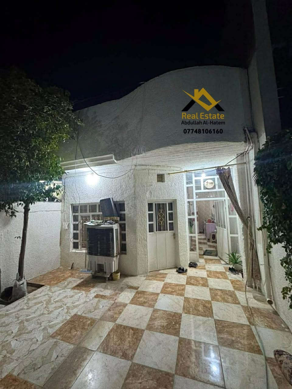 سامراء حي الخضراء قرب مركز شباب 

مشتمل بمساحة 125متر 

طابقين 3 غرف نوم 

شارع 15 موقع مميز مقابل جامع العباس 

السعر 65 مليون وقابل للتفاوض 

للإتصال 

*********** 

عقارات عبدالله الحاتم 

لمعرفة أسعار و تفاصيل كافة العقارات المعروضة لدينا يرجى الاتصال او المراسة لطفاً 

عنوان المكتب :
سامراء حولي الخضراء مقابل الإفراز مجاور قدسي الخطاط
